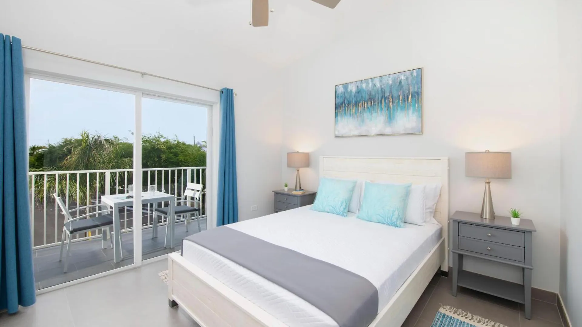Summertime Suites #50 West Bay