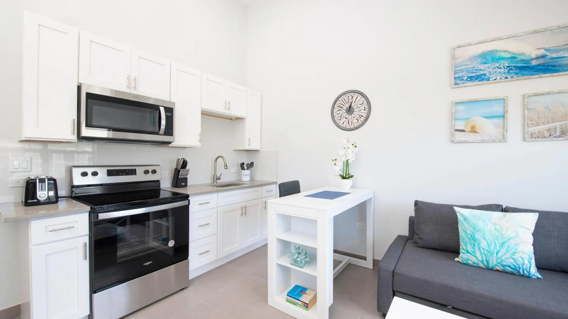 펜션 Summertime Suites #50 West Bay